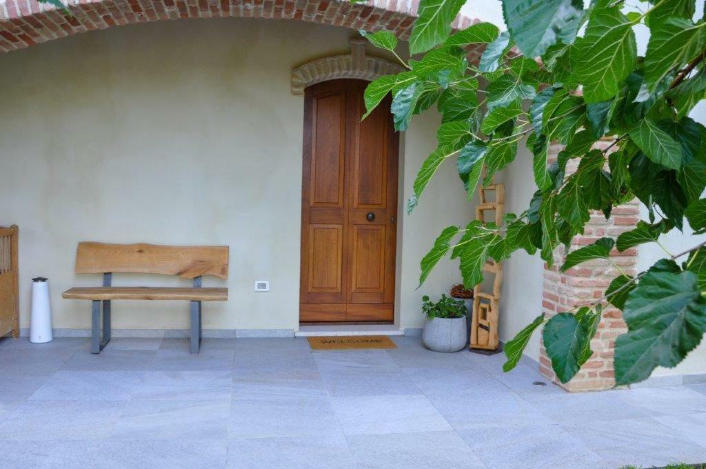 Ca'Rosei Apartment Monteciccardo Luaran gambar